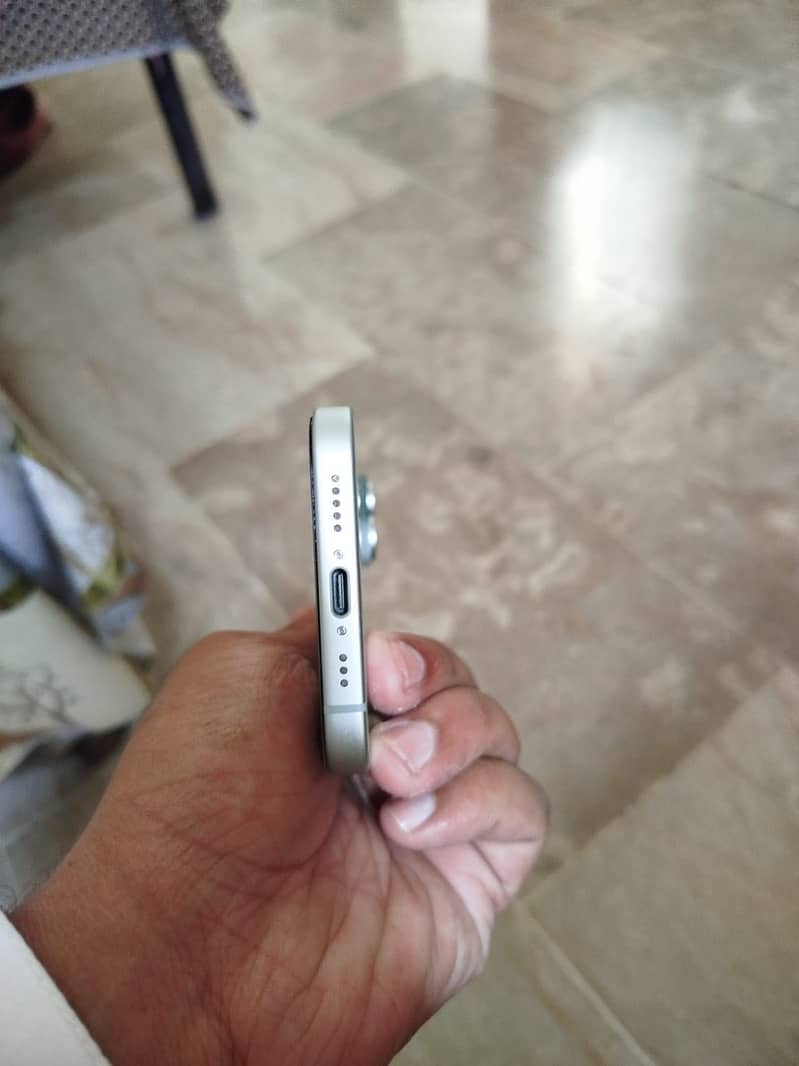 I phone 15 5