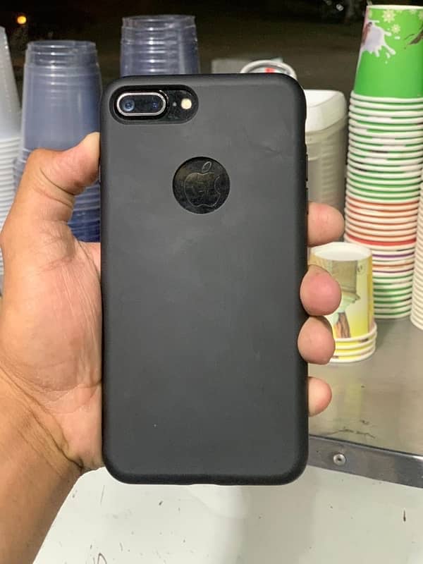 I PHONE 7 PLUS 1
