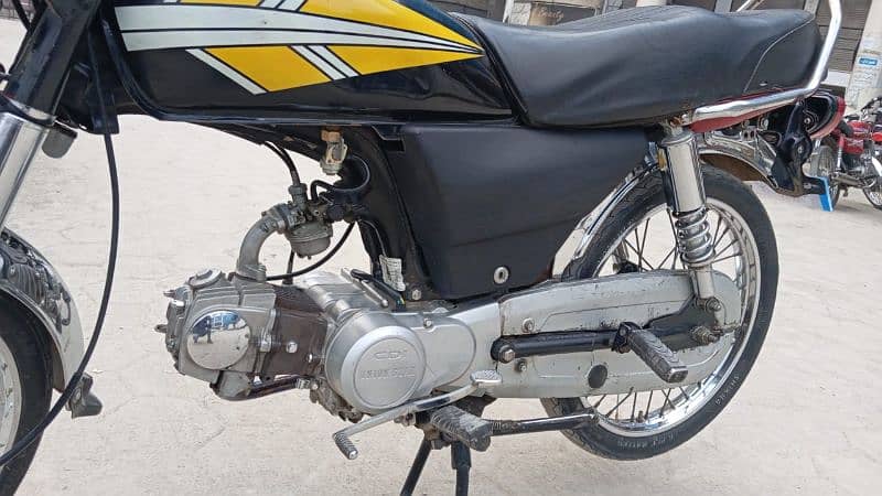 uni star 70 cc 2