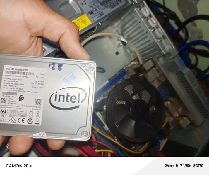 core i5 2nd  128ssd. 258hdd. 4 jb ram 6