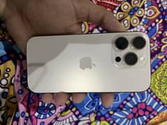 IPhone 16 pro factory unlocked