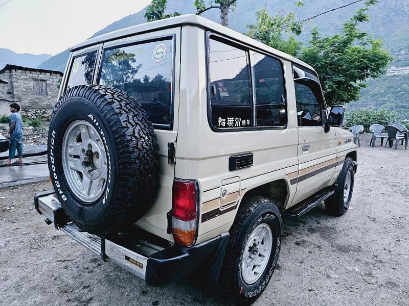 Toyota Land Cruiser 1991 urgent for sale 3