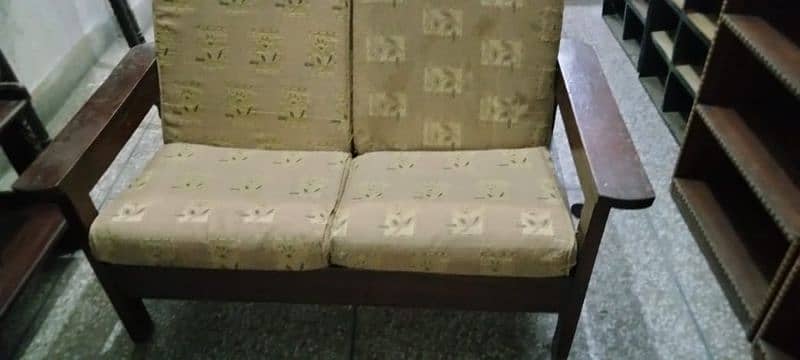 old pure shesham wood chairs, cabinets, dressing table and decoration 0