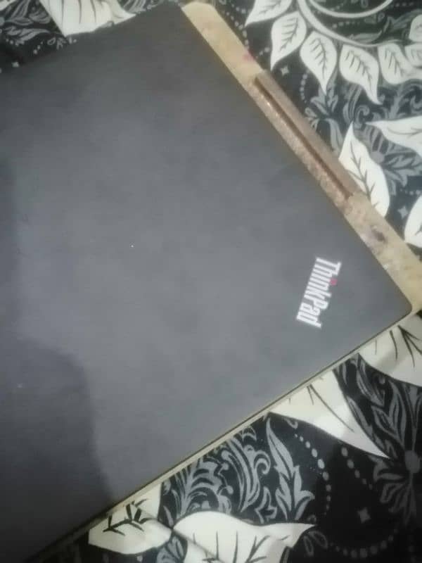 lenovo think pad laptop i5 6th gernation 3