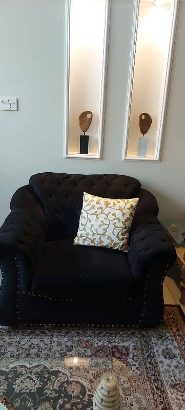 beautiful 5 seater black sofa set 1