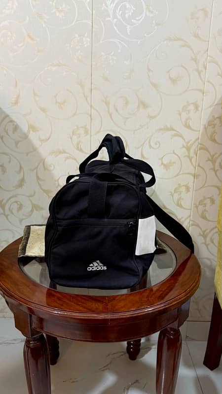 Adidas Gym bag small 1