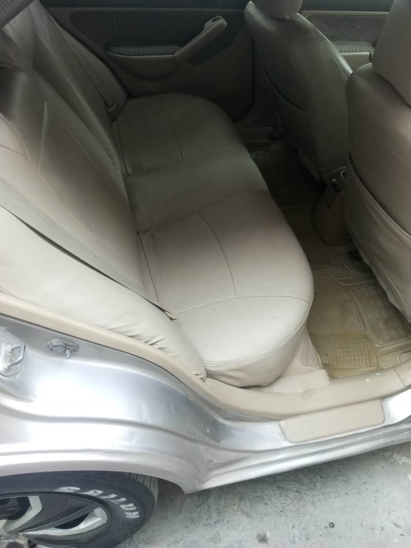 Honda Civic EXi 2004 3