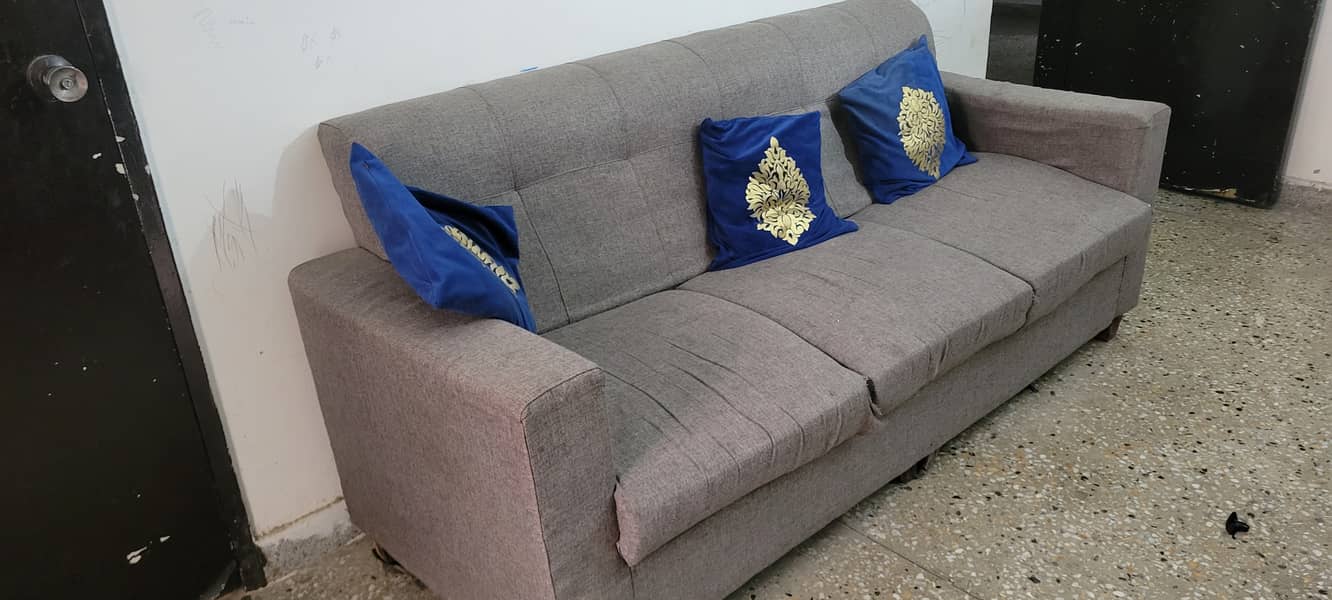 5-Seater Sofa Set | Gently Used | Excellent Condition 1
