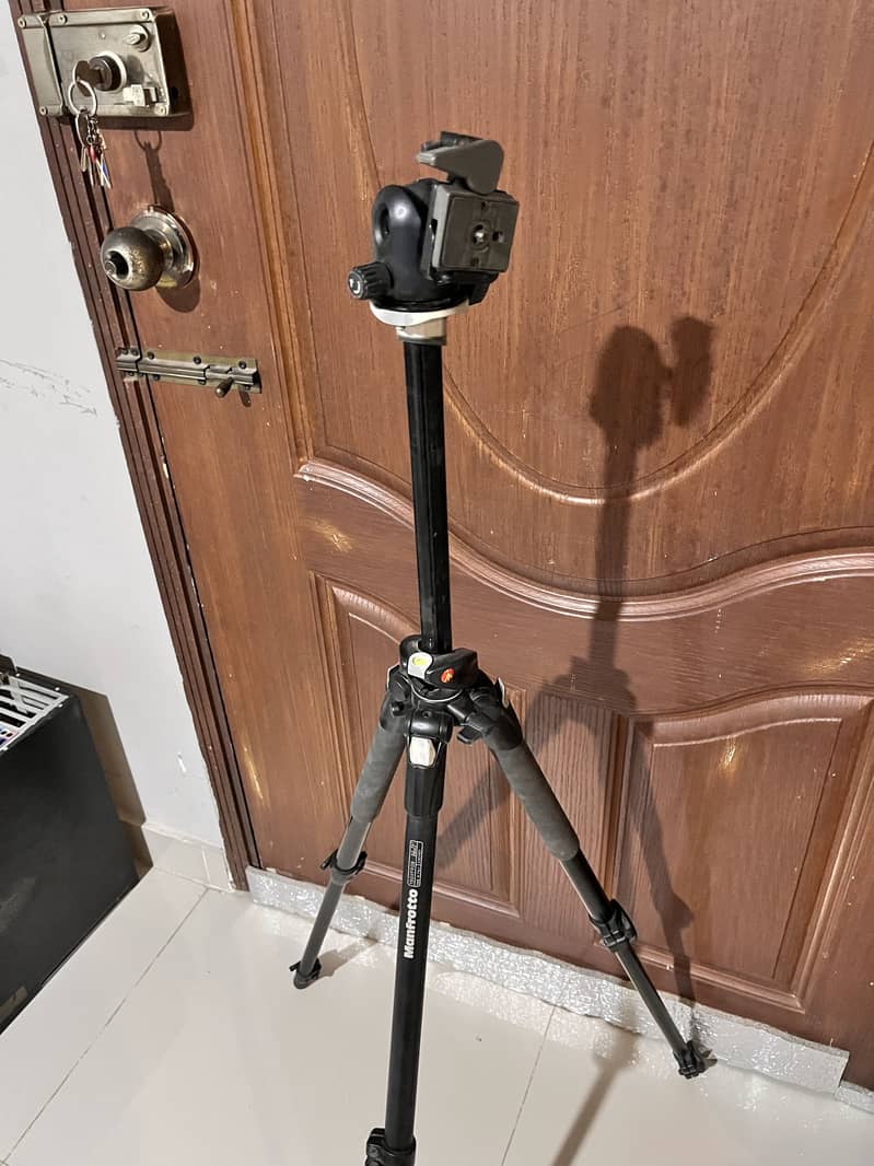 Manfrotto 190XPROB Tripod Black 2