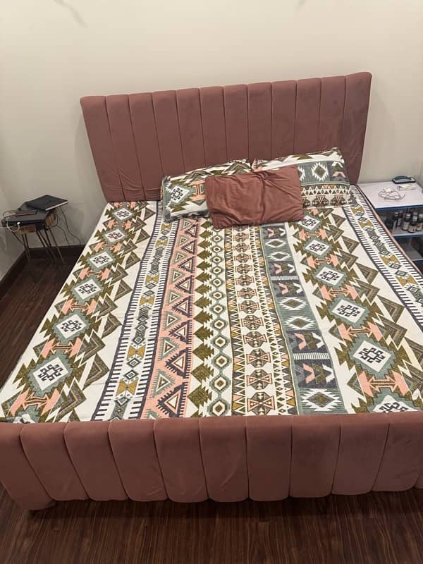 Wooden Poshish Queen Size Bed For Urgent Sale 0