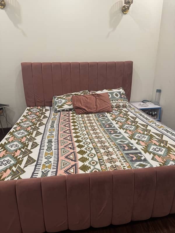Wooden Poshish Queen Size Bed For Urgent Sale 1