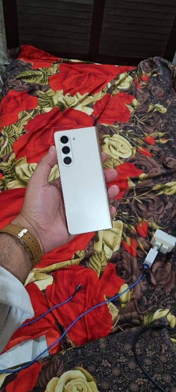 Samsung galaxy fold 5 non pta 512gb e sim working little line 8