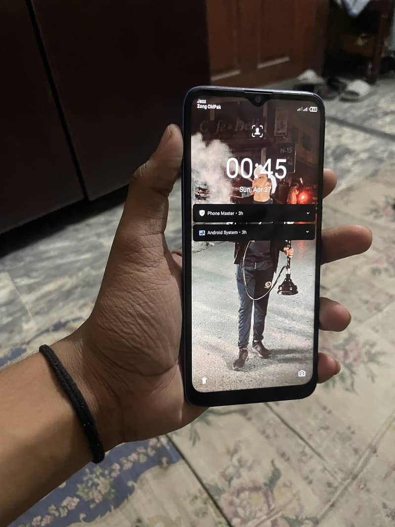 Itel mobile phone 2/32 1