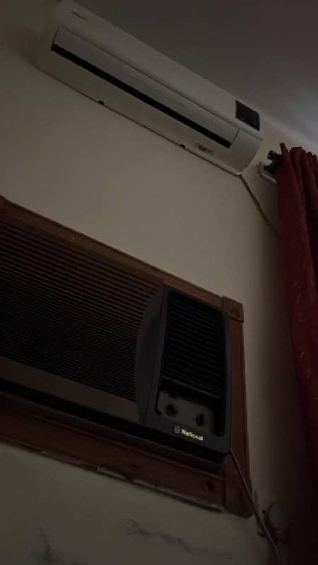 National window AC 2