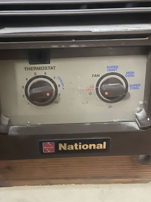 National window AC 3