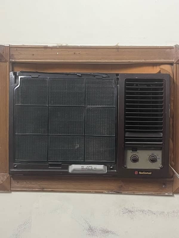 National window AC 5