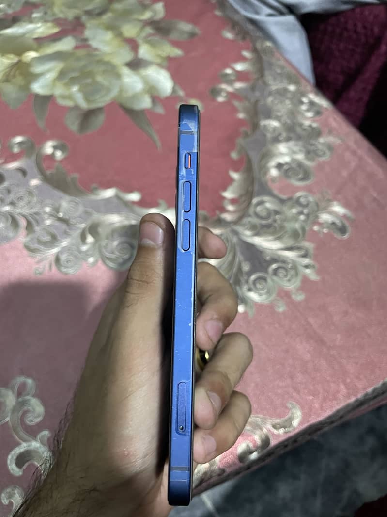 iPhone 12 2