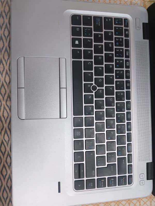Hp EliteBook. 0-3-4-6-5-2-3-8-2-1-6 1