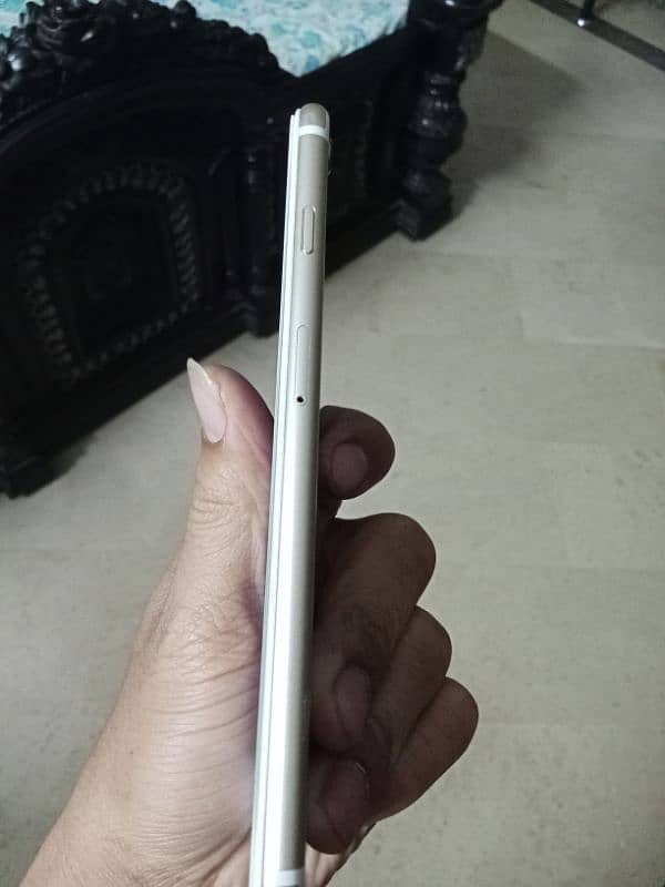 iphone 6puls Urgent sale 2