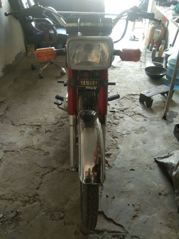 Yamaha 100 4