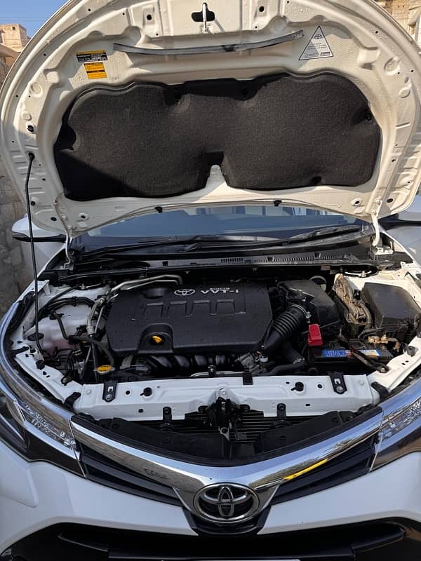 Toyota Corolla Altis X 1.6 special edition 5