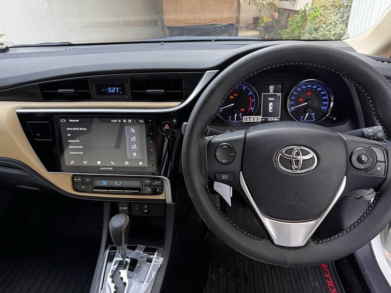 Toyota Corolla Altis X 1.6 special edition 6