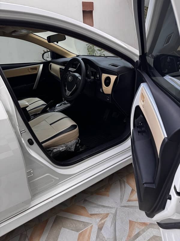 Toyota Corolla Altis X 1.6 special edition 8