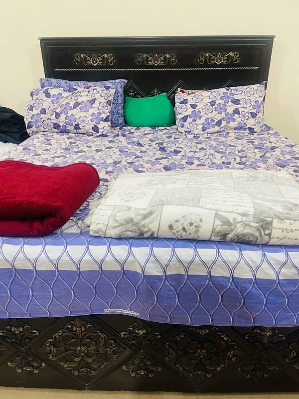 King Size Medicated Mattress Just like New 1
