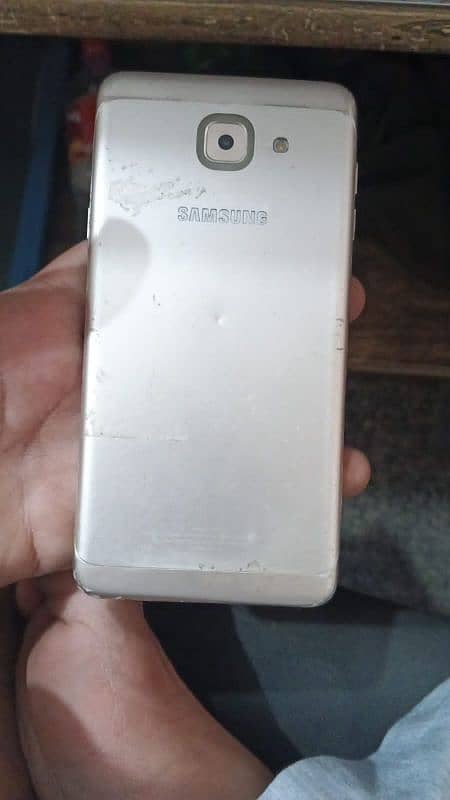Samsung j7max 1