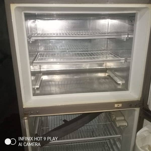dawlance fridge for sell full genion WhatsApp 03231516421 4