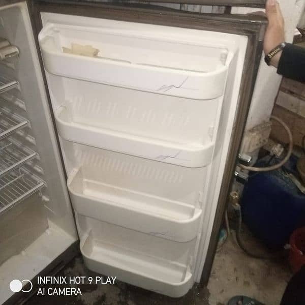 dawlance fridge for sell full genion WhatsApp 03231516421 5