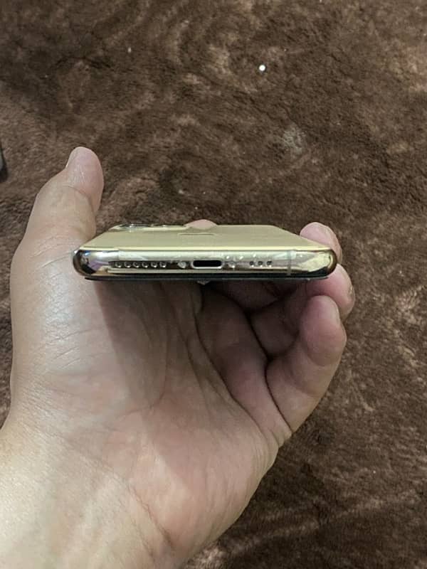 iphone 11 pro PTA approved Dual 4