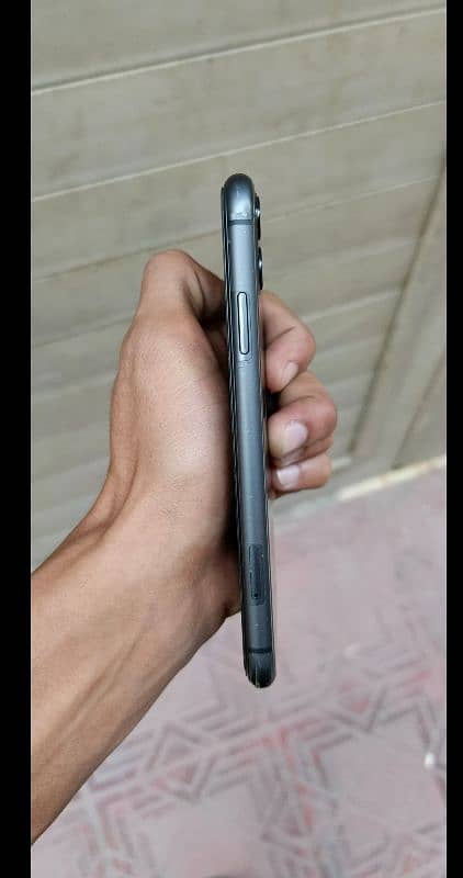 iPhone 11 non pta 0