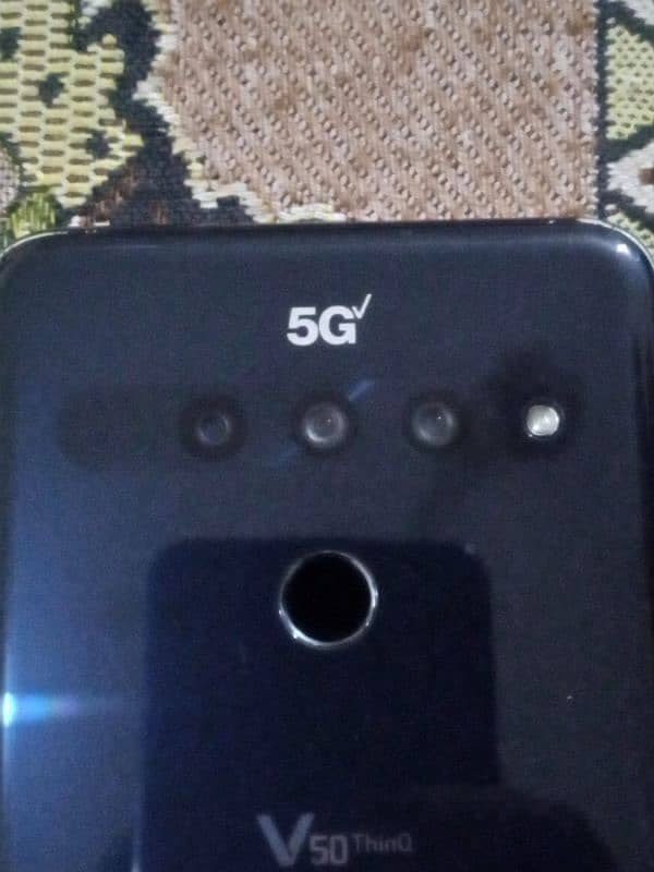 LG V50 THINQ 5G.   6RAM 120ROM  SNAPDRAGON 855 PROSESSOR 1