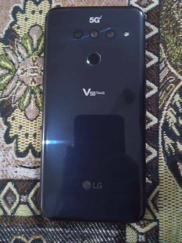 LG V50 THINQ 5G.   6RAM 120ROM  SNAPDRAGON 855 PROSESSOR 4