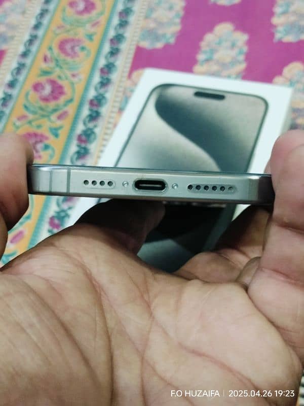 Iphone 15 pro max 2