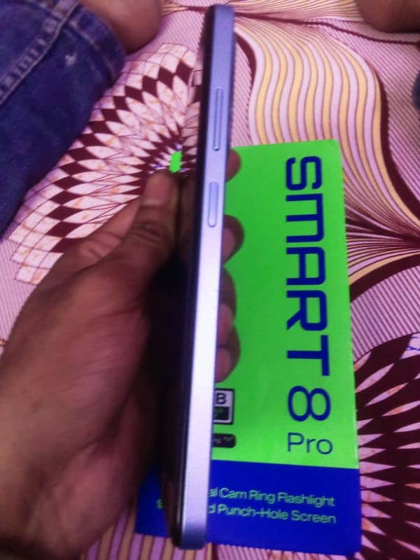 Infinix smart 8 pro 4+4+8128 gb complete box 1