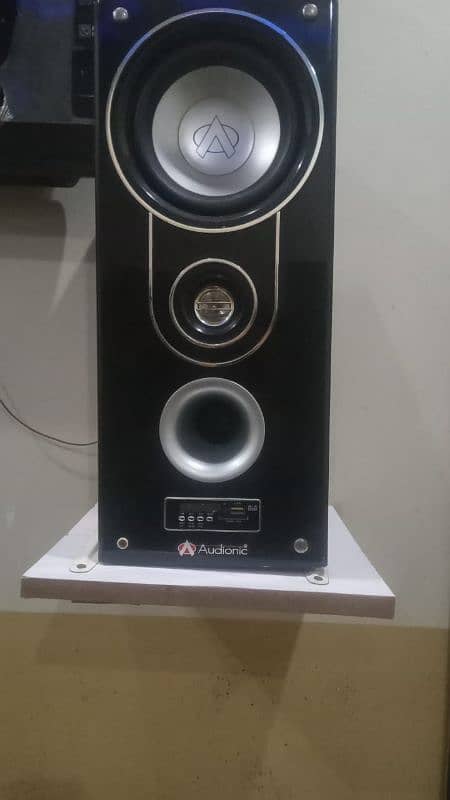 Sony 32 inch led and audionic speaker for sale 0