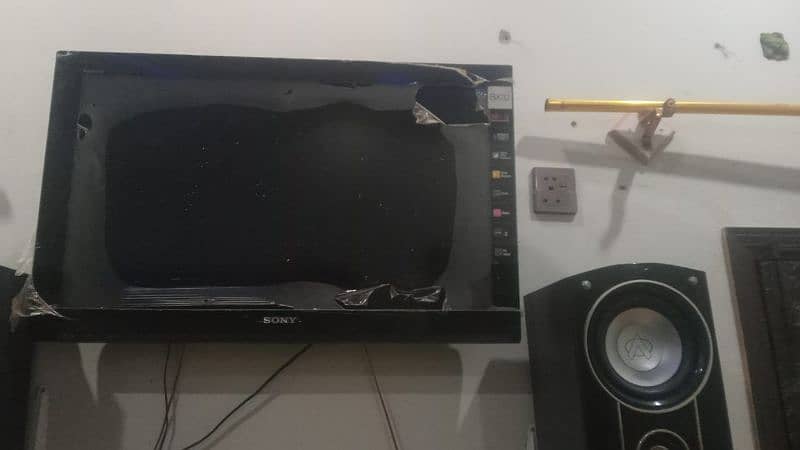 Sony 32 inch led and audionic speaker for sale 1
