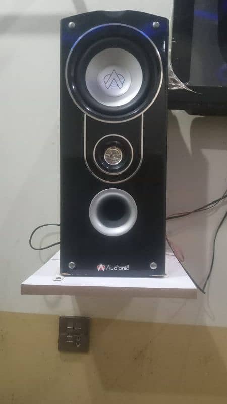Sony 32 inch led and audionic speaker for sale 2