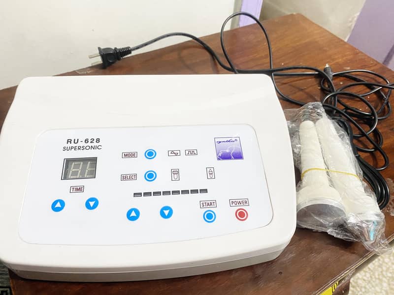 Therapeutic Ultrasound Machine 3