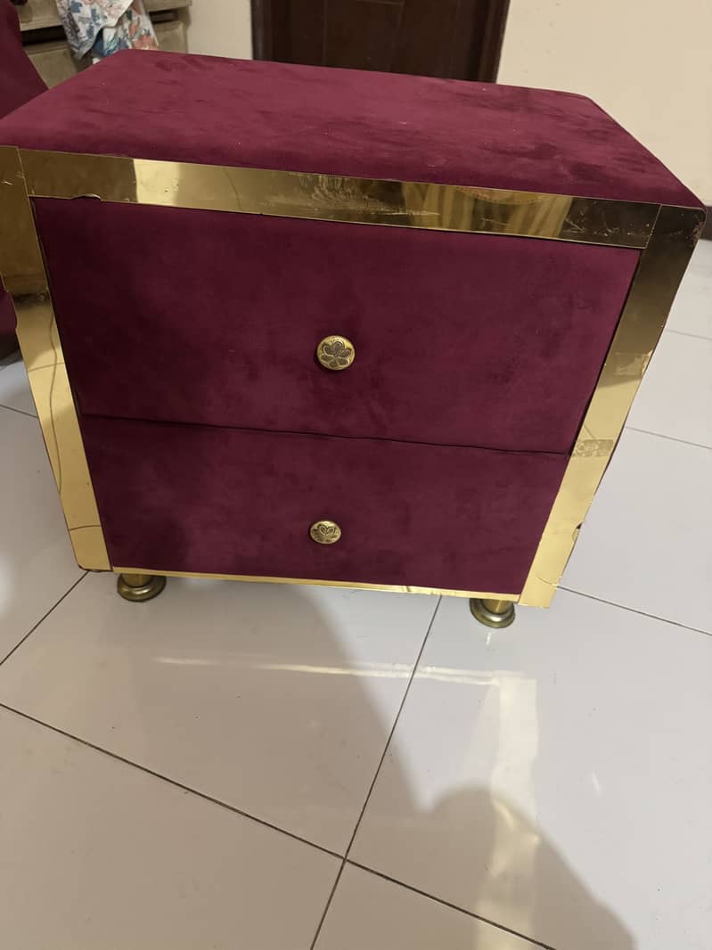 Single bed,king bed,sofa,chair, table, dining table, 1