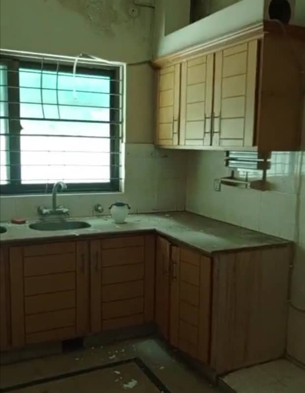 Spacious House Is Available In Wapda Town For sale 5