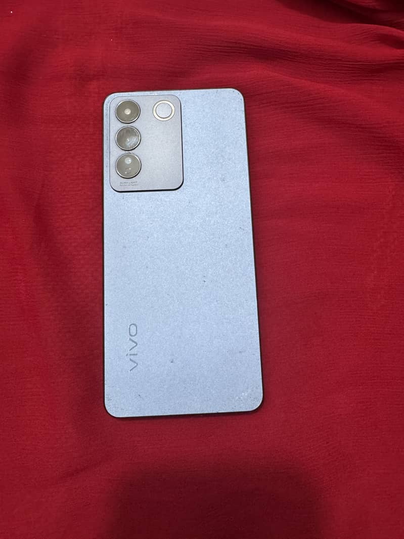Vivo V27e 9