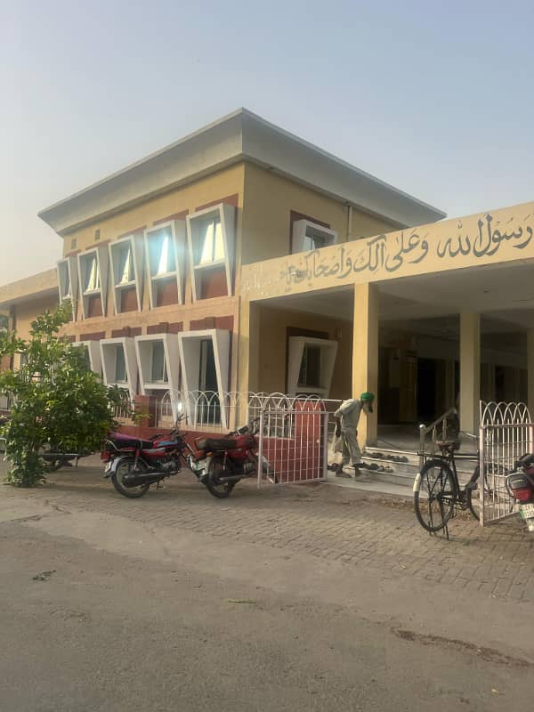 "2 Kanal Investor Rate Plot for Sale at Hot Location in IEP Town, Block E-1 5