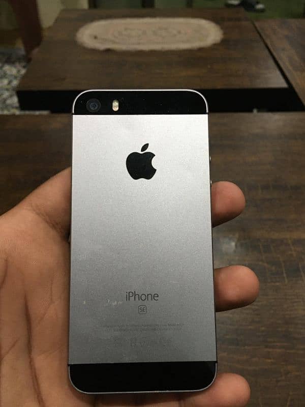 JV hai I phone se 64gb bilkul new condition hai 0