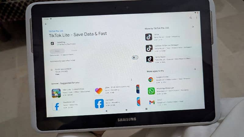 Samsung teb 10 Big screen 4