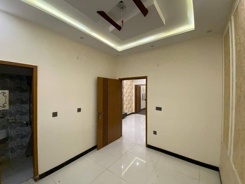 2.75 Marla Triple Story House For Sale 2