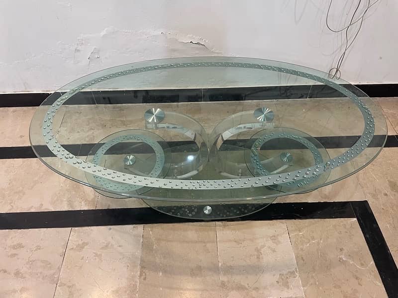 centre table for sale in good condition 1