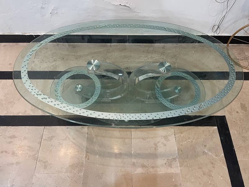 centre table for sale in good condition 2